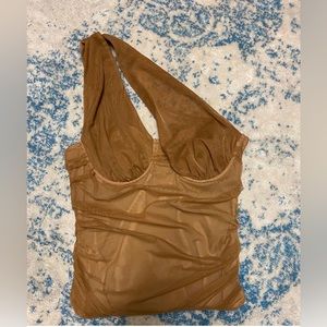 Cativo one shoulder bodysuit